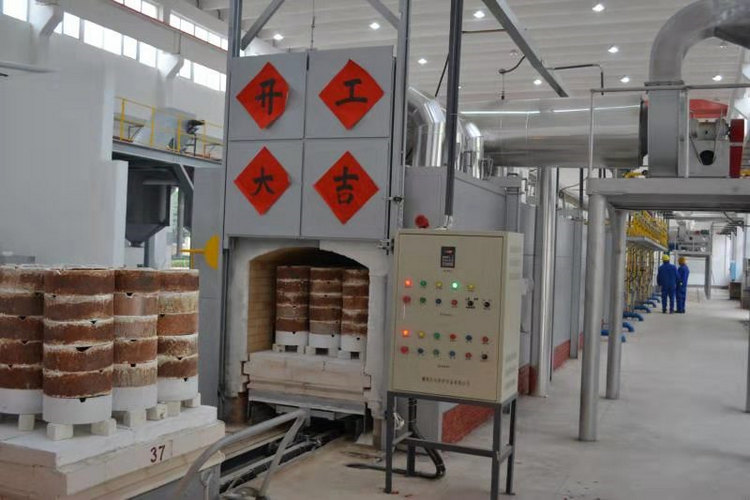 热烈庆祝湖南腾博汇游戏官网特瓷年产2400吨氧化铝煅烧窑燃烧运行