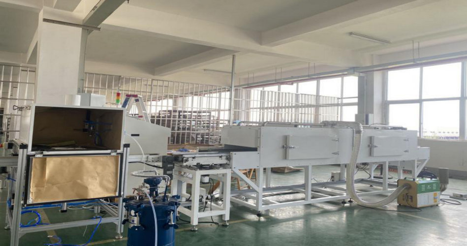 腾博汇游戏官网特瓷陶瓷橡胶复合衬板硫化喷胶线