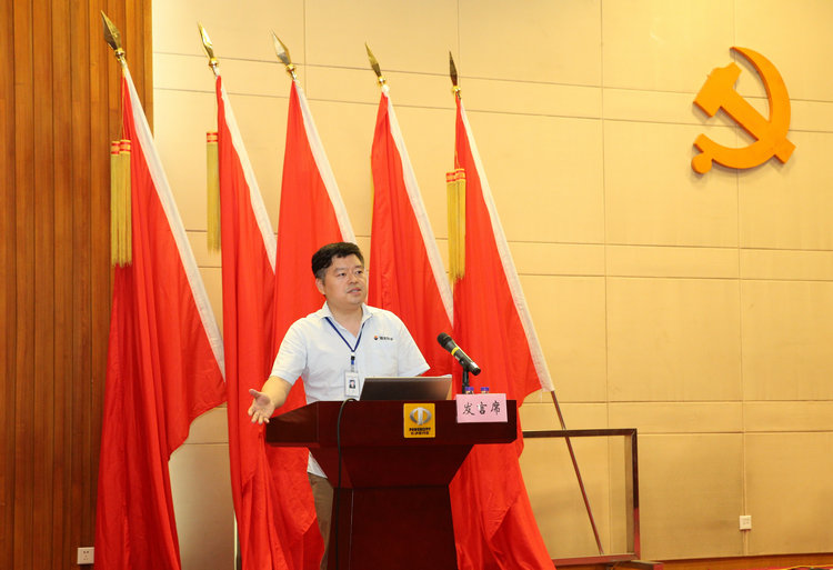 湖南腾博汇游戏官网特种陶瓷|耐磨陶瓷|杨政总司理